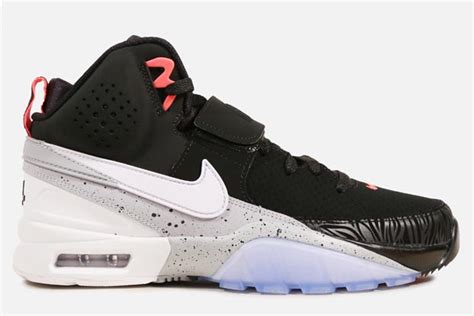 Nike's Newest Bo Jackson Sneaker In Two New Colorways - SneakerNews.com