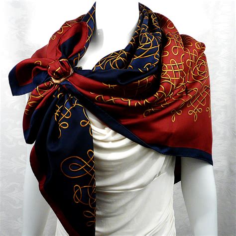 2 Vinci HERMES Scarves with Boucle Anneau Horn Scarf Ring Carre de Paris III – HERMES© Scarf ...