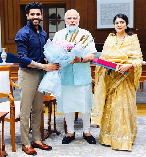 IPL 2023: Mr & Mrs Jadeja Meet Modi - Rediff Cricket