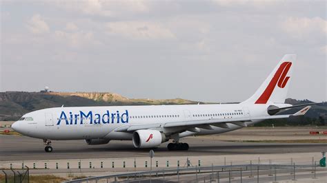 File:Airbus A330-223 - Air Madrid (Novair) - SE-RBG - LEMD.jpg - Wikipedia