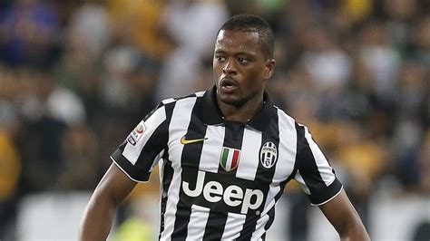 Juventus : Patrice Evra touché à la cuisse - Africa Top Sports