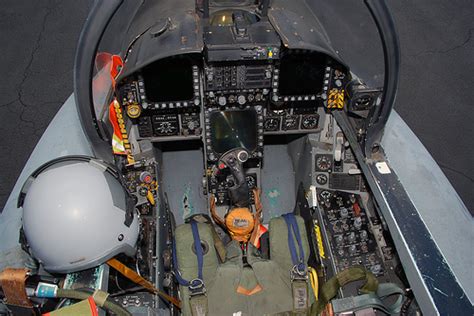 Jet Airlines: F/A-18 Hornet Cockpit