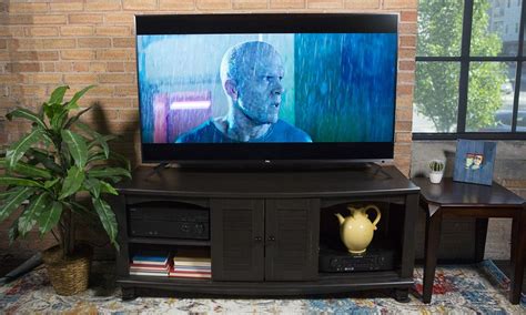 TCL 6 Series 65-inch Roku TV (65R617) - Full Review and Benchmarks | Tom's Guide