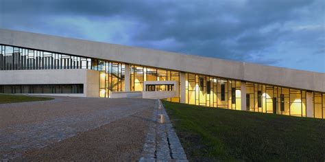 10 Archaeology Museums That Combine Modern Architecture with the ...