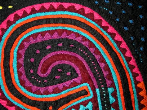 What is Molas? – The Craft Atlas