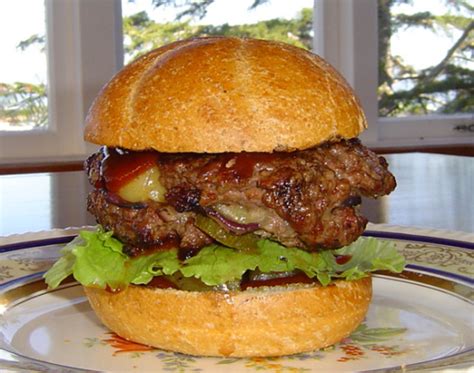 Hot Stuffed Mama Burger Recipe - Genius Kitchen