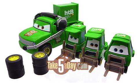 Take Five a Day » Blog Archive » Mattel Disney Pixar Diecast CARS: Chick Hicks HTB Crew Chief Team