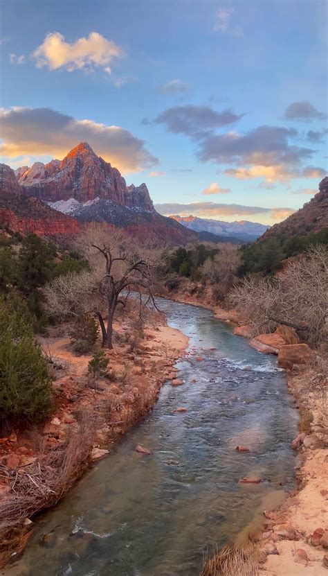 Zion at sunrise : r/NationalPark