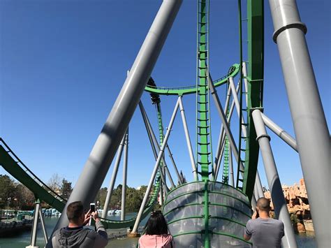 The Incredible Hulk Coaster- Review