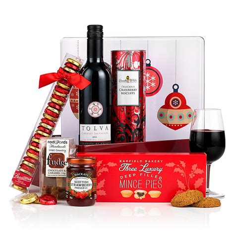 Our Top Corporate Christmas Hampers | Gift Guide | Virginia Hayward