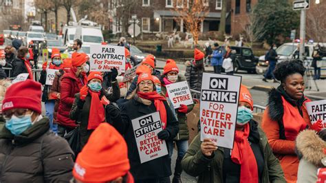 Nurses’ Strike Ends in New York City After Hospitals Agree to Add Nurses - The New York Times