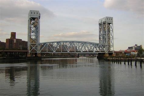 Harlem River Lift Bridge - Wikiwand