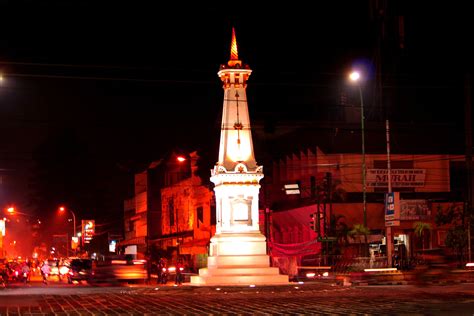 Tugu Jogja, Landmark of Yogyakarta - Vacation of Tourism