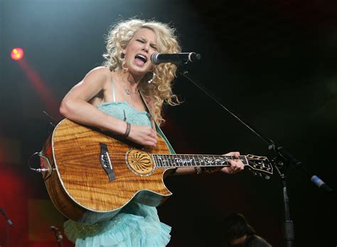 Trace Taylor Swift's Country-to-Pop Transformation In Songs – Rolling Stone | vlr.eng.br