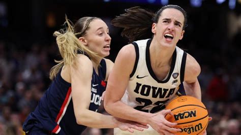 Caitlin Clark vs. Paige Bueckers stats: Iowa, UConn stars shine through ...