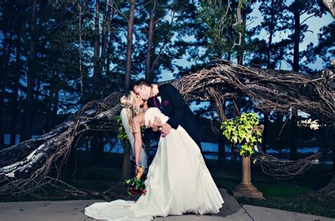 Wedding Picture at Castle on the Lake in Jacksonville, Texas taken by L ...