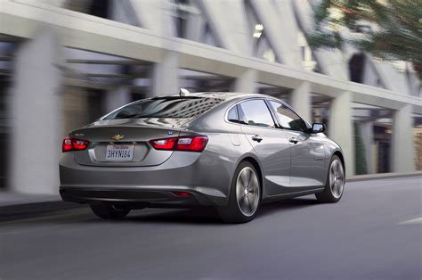 2016 Chevrolet Malibu Hybrid Returns 46 MPG | Automobile Magazine