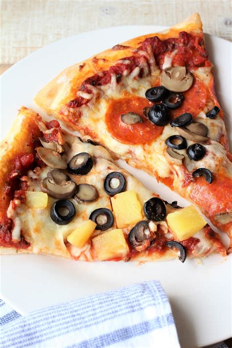 Easy Homemade Pizza - My Recipe Treasures