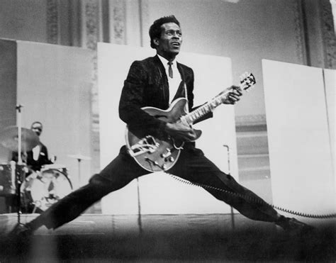 Biography of Chuck Berry, Rock and Roll Pioneer