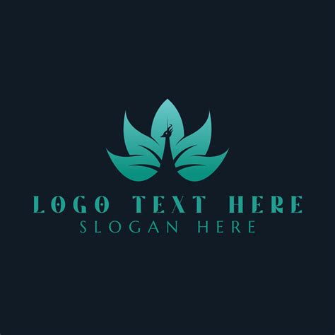 Gradient Leaf Peacock Logo | BrandCrowd Logo Maker