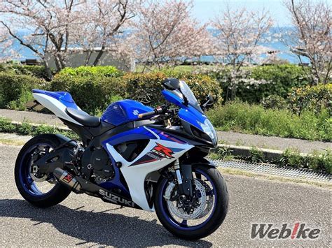 스즈키 GSX-R600 커스텀 : 레이스 완벽 대비 - Webike Magazine