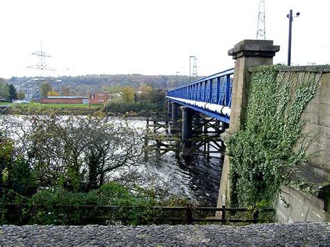 Newburn Bridge © Oliver Dixon cc-by-sa/2.0 :: Geograph Britain and Ireland