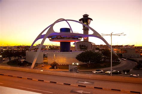 LAX Theme Building - Miyamoto International