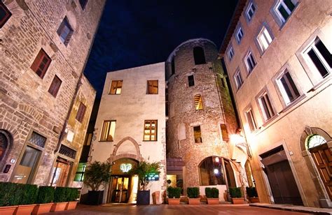 Brunelleschi Hotel in Florence in the historical Pagliazza tower