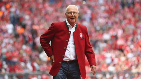 "Brillant und lässig": Beckenbauer wird 75 :: DFB - Deutscher Fußball-Bund e.V.