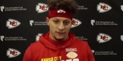 Patrick Mahomes Announces He's Cleared Concussion Protocol - Side Action