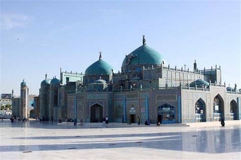 Blue Mosque in Mazar-I-Sharif, Afghanistan: A Shrine of Renowned Beauty ...