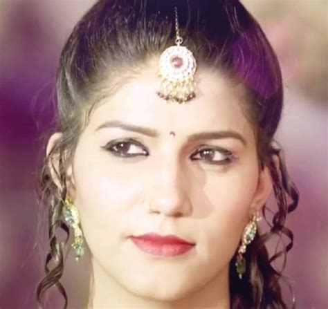 Sapna Chaudhary Dance, Songs, Biography, Age, Height and Personal Details - Bollywood Box Gossip