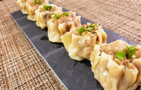 Chinese Steamed Dumpling - Shumai | Chinese steamed dumplings, Asian ...