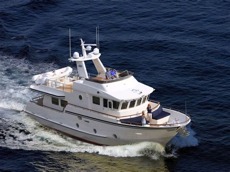 Trawler motor-yacht / flybridge / displacement hull - Bering 55 ...