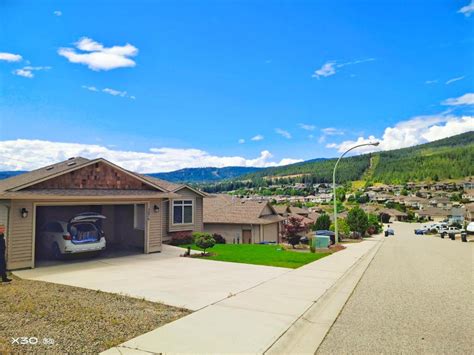 1 bedroom lake Mountain view, West Kelowna (updated prices 2024)