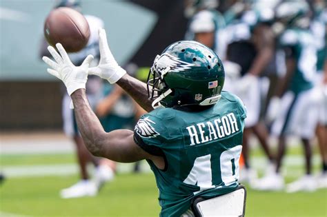 Philadelphia Eagles rookie Jalen Reagor suffered ‘shoulder dislocation’ in practice: report ...