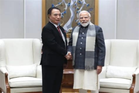 Mizoram CM discusses Myanmar refugee issue with PM Modi