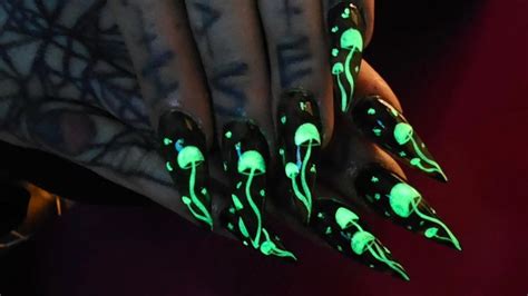 Glow-In-The-Dark Nails Are The Latest Trend Will Light Up Your Nights