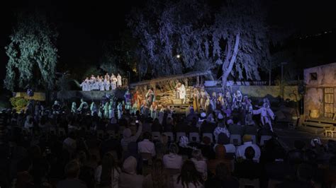 Thousands Attend Night in Bethlehem Nativity Event at California Stake ...