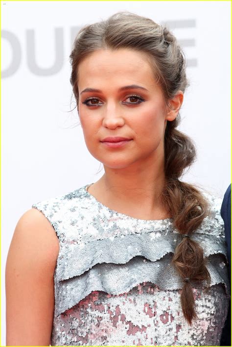 Matt Damon, Alicia Vikander, & Julia Stiles Premiere 'Jason Bourne' in London!: Photo 3703678 ...