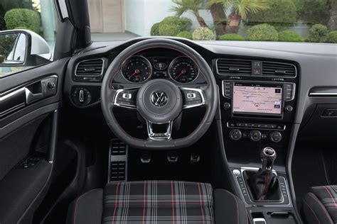 New Golf GTI - Interior – ergonomics and configuration | Volkswagen Newsroom