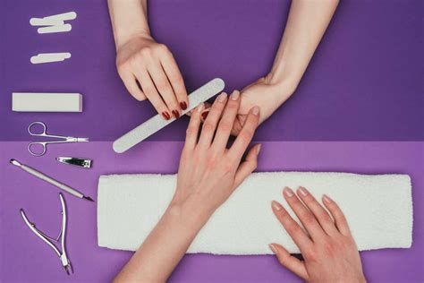 How to become a nail technician