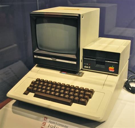 Apple II computer at the Smithsonian | Kevin Burkett | Flickr