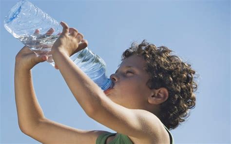 The Benefits of Drinking Water for Your Child | YourCareEverywhere