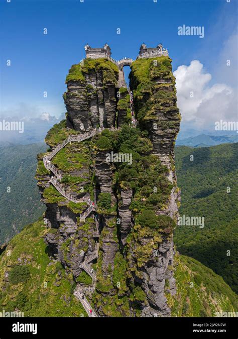 Fanjingshan temple hi-res stock photography and images - Alamy