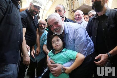 Photo: Hamas' Political Bureau Chief Ismail Haniya Greets Palestinians ...