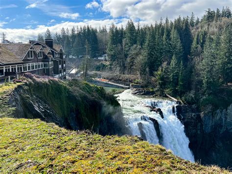 Salish Lodge Restaurant: Breakfast At Snoqualmie Falls - Feastio