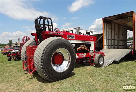 Tractor Pulling