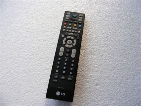LG-TV-Remote-Control_52738-480x360 | Free Photos – LG® Unive… | Flickr