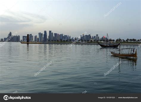 Doha sunset skyline – Stock Editorial Photo © Paul_Cowan #191091520